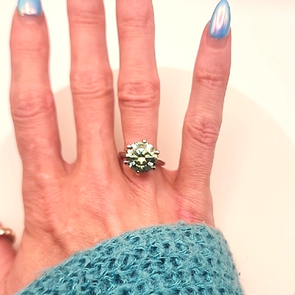 Bluegreen Moissanite 5 Carat Ring